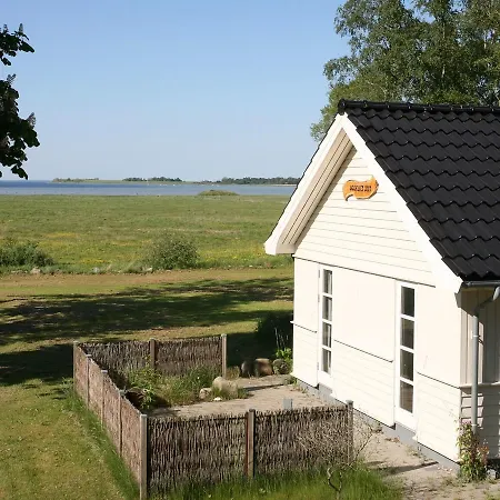 Two-bedroom Holiday In Holbaek 2 Holiday home Bronde
