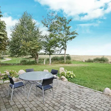 Two-bedroom Holiday In Holbaek 2 *