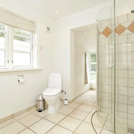 Two-bedroom Holiday In Holbaek 2 Holiday home Bronde